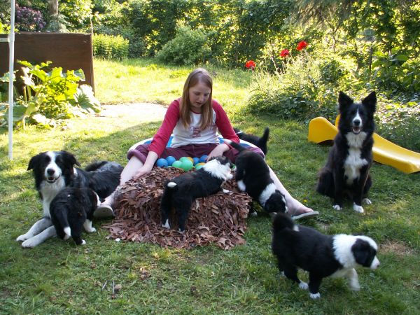 Lorena mit Moni, Dala und unserem B-Wurf